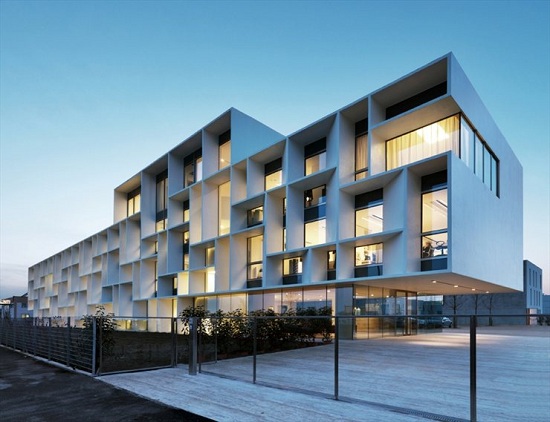 Bentini Headquarter: l’architettura ispirata alla Bauhaus
